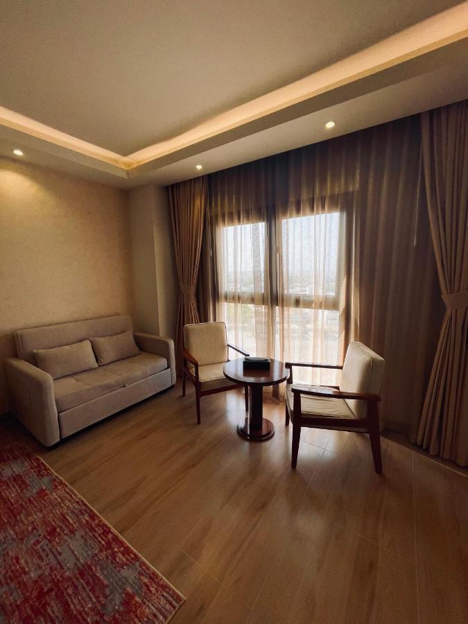 Alsahwa Hotel Сиб Екстериор снимка